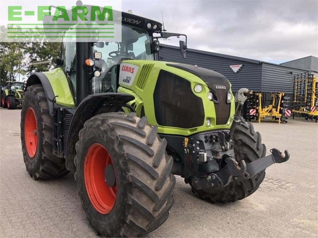 CLAAS axion 870 cebis cmatic CMATIC CEBIS - Tracteur agricole: photos 1 CLAAS axion 870 cebis cmatic CMATIC CEBIS - Tracteur agricole: photos 1