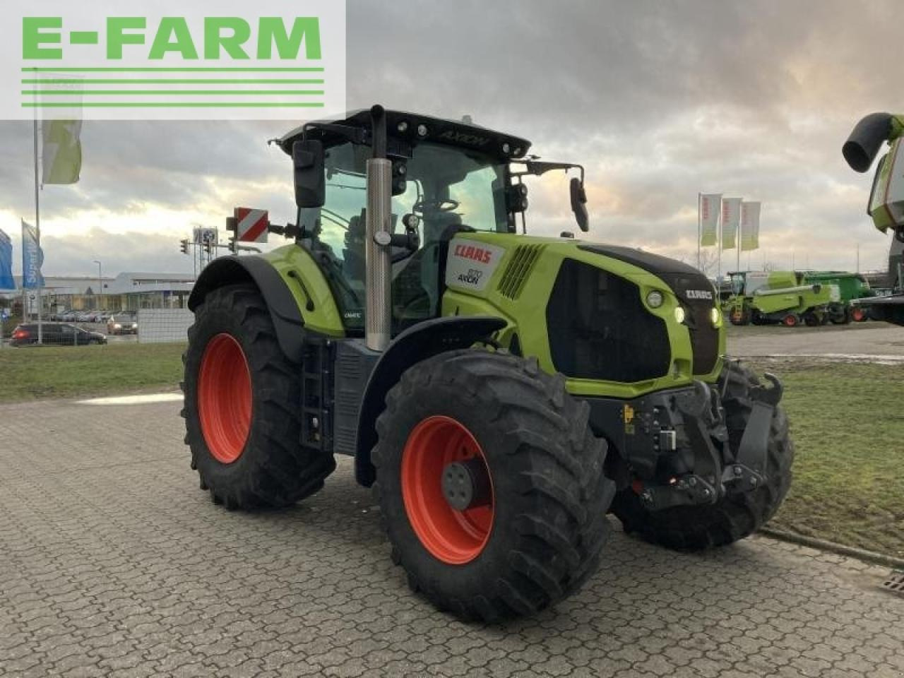 CLAAS axion 870 cmatic cebis CMATIC CEBIS - Tracteur agricole: photos 3 CLAAS axion 870 cmatic cebis CMATIC CEBIS - Tracteur agricole: photos 3