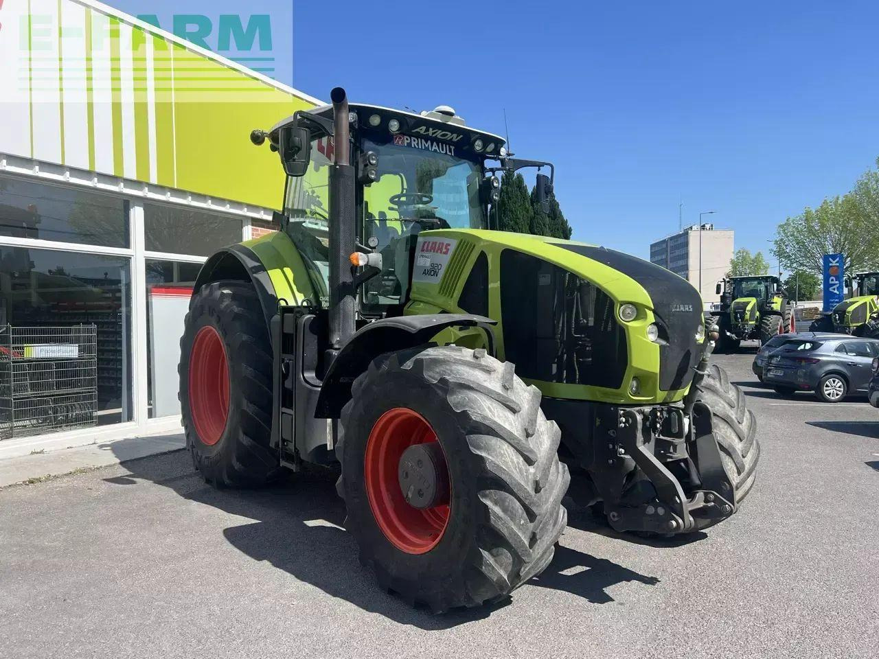 CLAAS axion 920 - Tracteur agricole: photos 1 CLAAS axion 920 - Tracteur agricole: photos 1