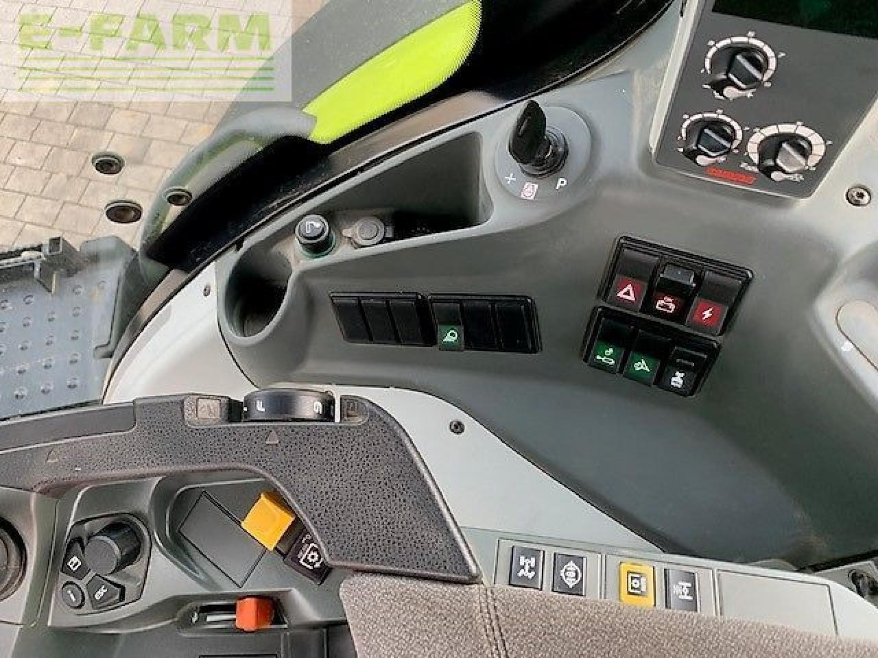 Tracteur agricole CLAAS axion 930 cmatic cebis CMATIC CEBIS: photos 13 Tracteur agricole CLAAS axion 930 cmatic cebis CMATIC CEBIS: photos 13