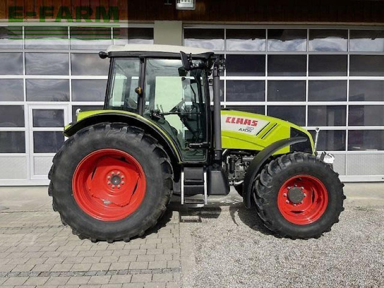 CLAAS axos 310 c C - Tracteur agricole: photos 3 CLAAS axos 310 c C - Tracteur agricole: photos 3
