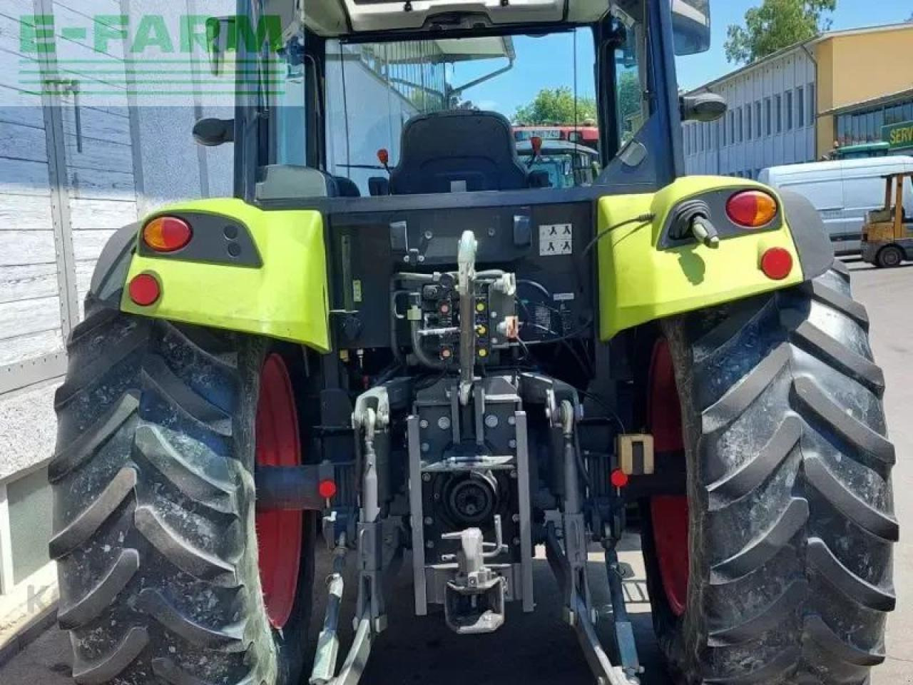 CLAAS axos 330 - Tracteur agricole: photos 5 CLAAS axos 330 - Tracteur agricole: photos 5