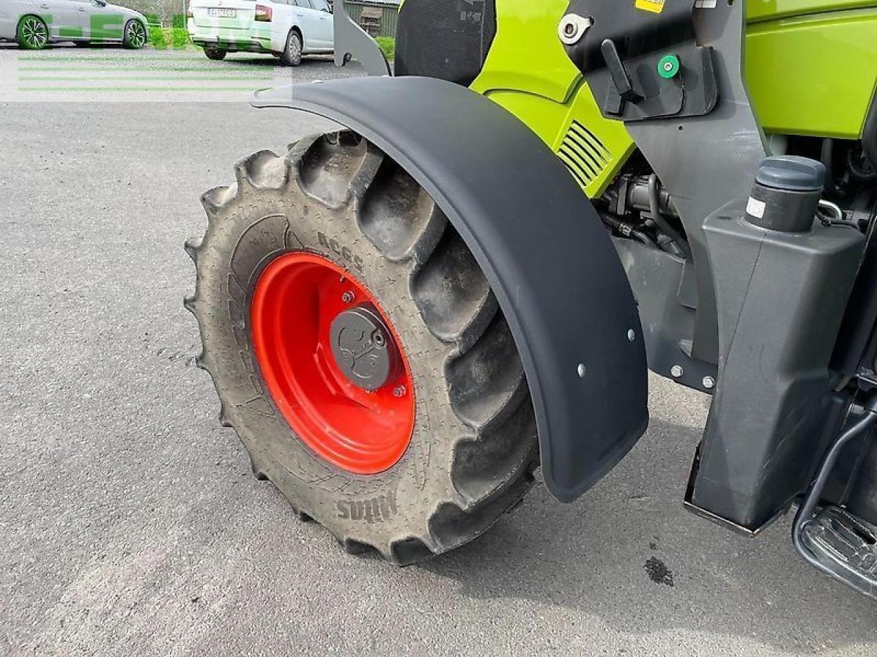 CLAAS elios 210 mit frontlader und druckluftbremsanlage - Tracteur agricole: photos 5 CLAAS elios 210 mit frontlader und druckluftbremsanlage - Tracteur agricole: photos 5