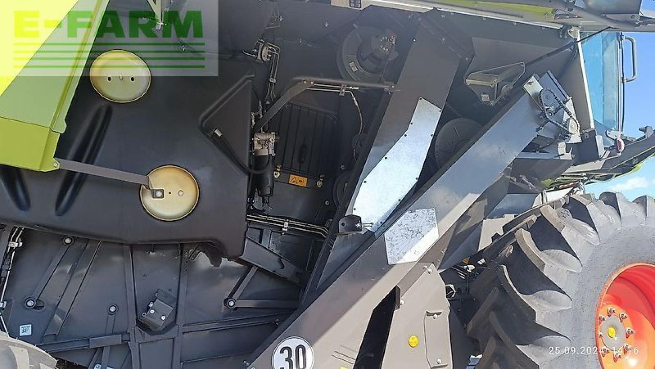 CLAAS evion 410 - Moissonneuse-batteuse: photos 4 CLAAS evion 410 - Moissonneuse-batteuse: photos 4