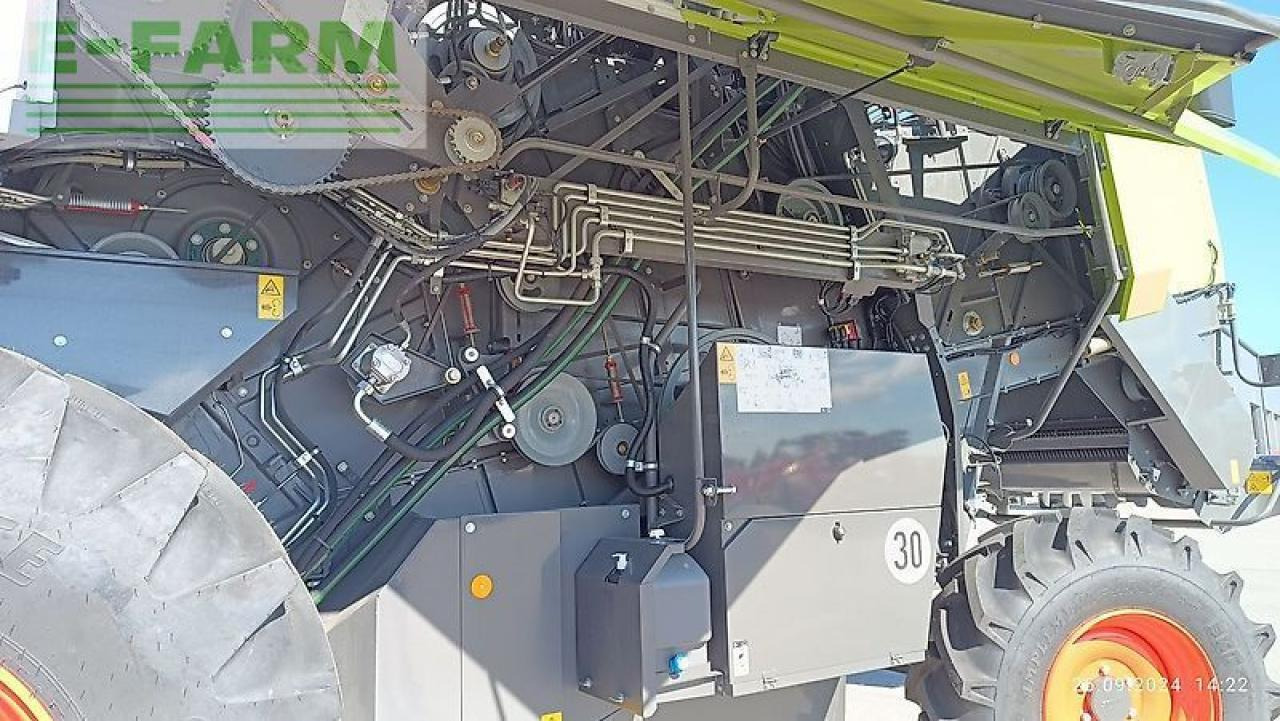 Moissonneuse-batteuse CLAAS evion 410: photos 11