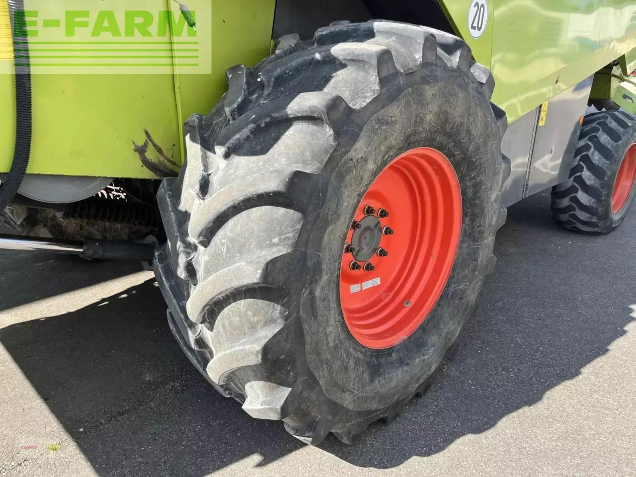 CLAAS lexion 450 - Moissonneuse-batteuse: photos 3 CLAAS lexion 450 - Moissonneuse-batteuse: photos 3