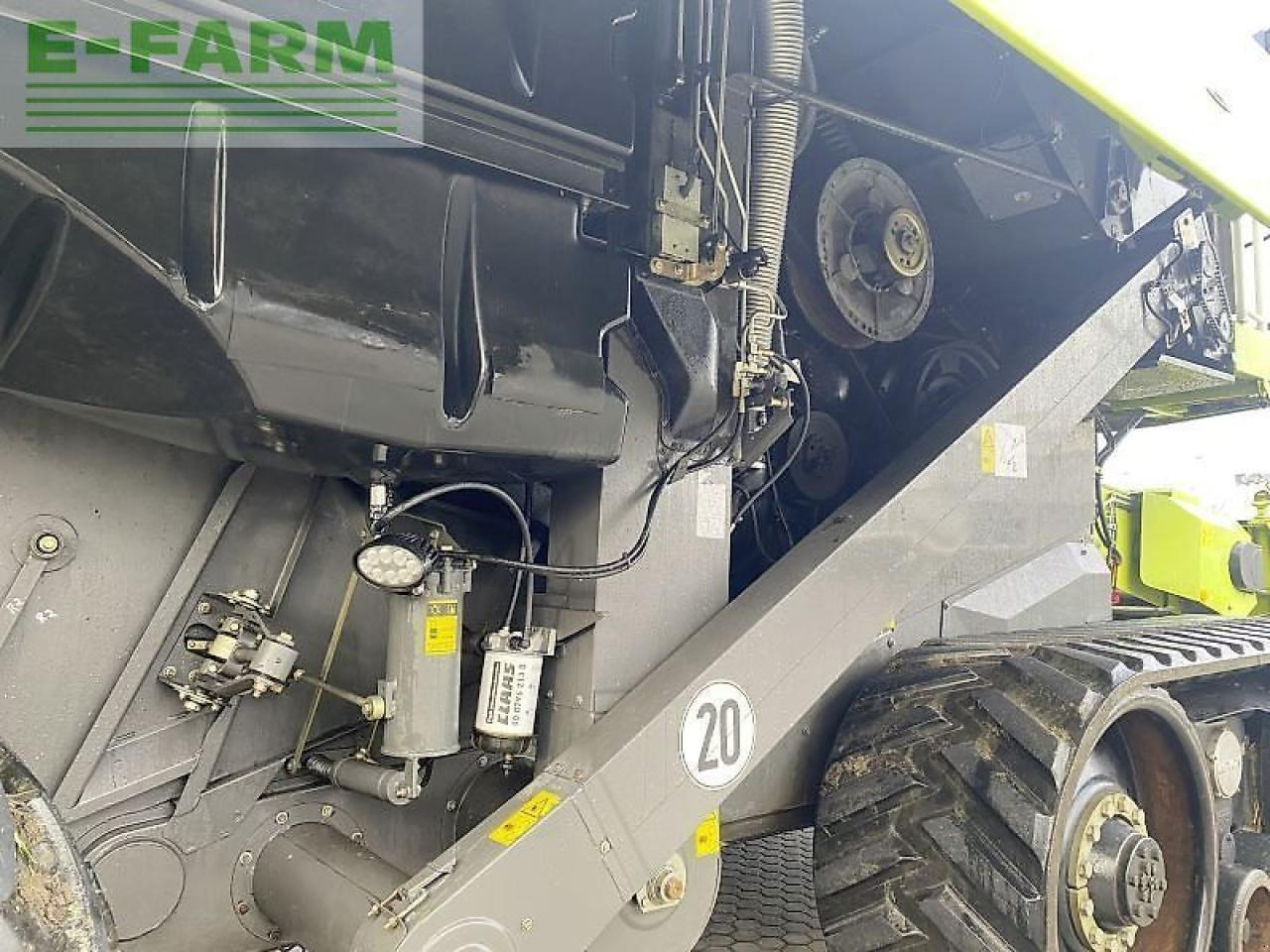 CLAAS lexion 570 tt mit v900+tw - Moissonneuse-batteuse: photos 5 CLAAS lexion 570 tt mit v900+tw - Moissonneuse-batteuse: photos 5