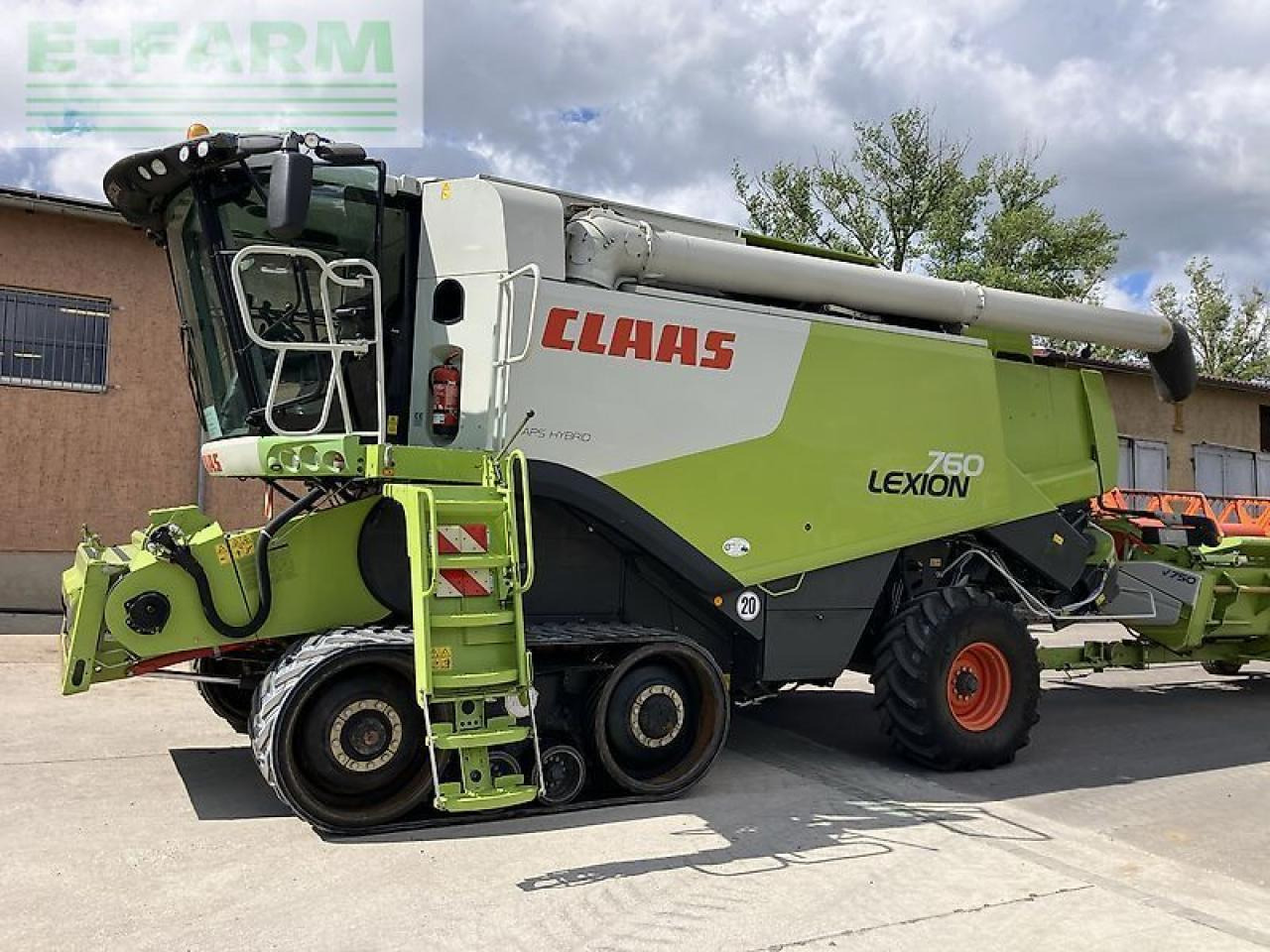 CLAAS lexion 760 tt mit vario 750 - Moissonneuse-batteuse: photos 1 CLAAS lexion 760 tt mit vario 750 - Moissonneuse-batteuse: photos 1