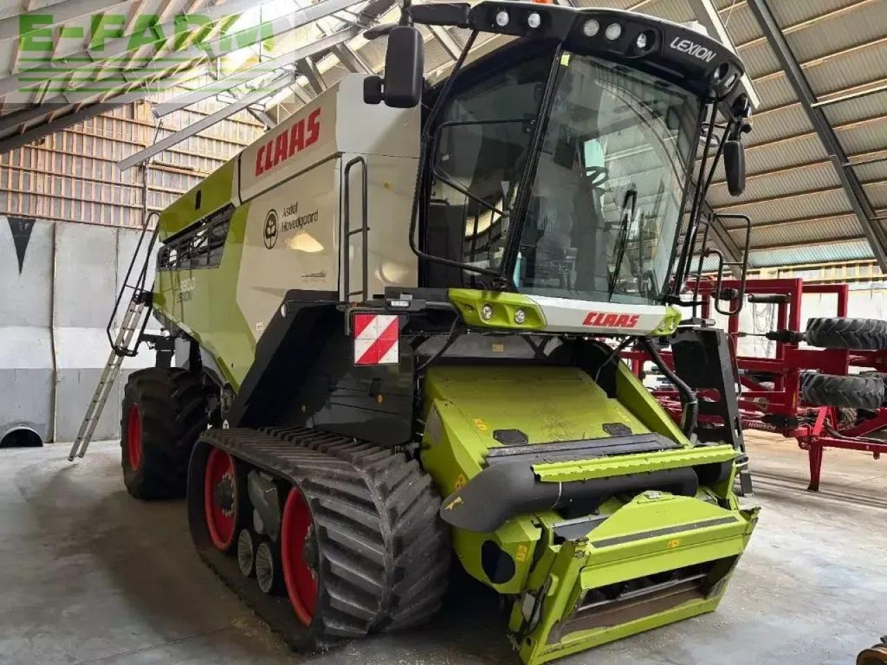 CLAAS lexion 8800 tt - Moissonneuse-batteuse: photos 2 CLAAS lexion 8800 tt - Moissonneuse-batteuse: photos 2