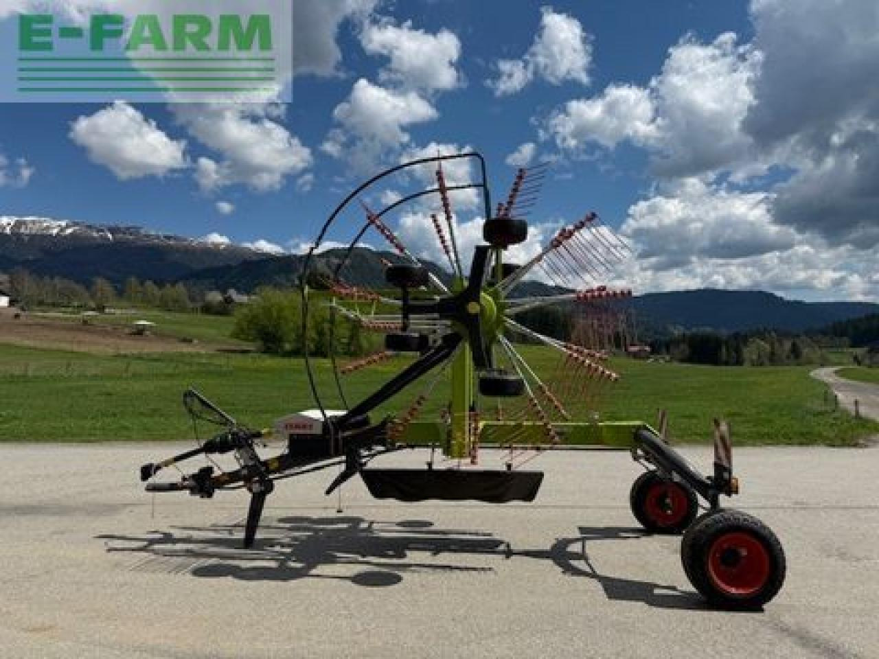 CLAAS liner 2600 trend - Faneuse: photos 5 CLAAS liner 2600 trend - Faneuse: photos 5
