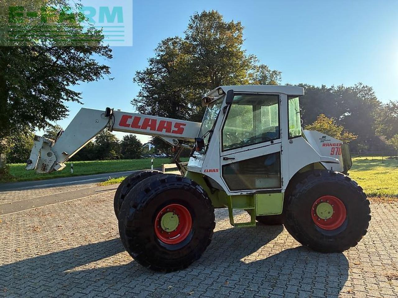 CLAAS ranger 970 - Chariot télescopique: photos 2 CLAAS ranger 970 - Chariot télescopique: photos 2