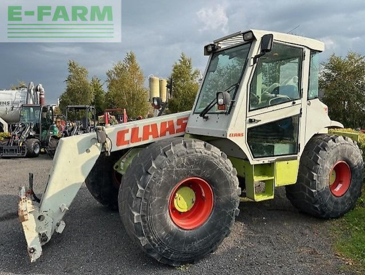 CLAAS ranger 970 - Chariot télescopique: photos 4 CLAAS ranger 970 - Chariot télescopique: photos 4