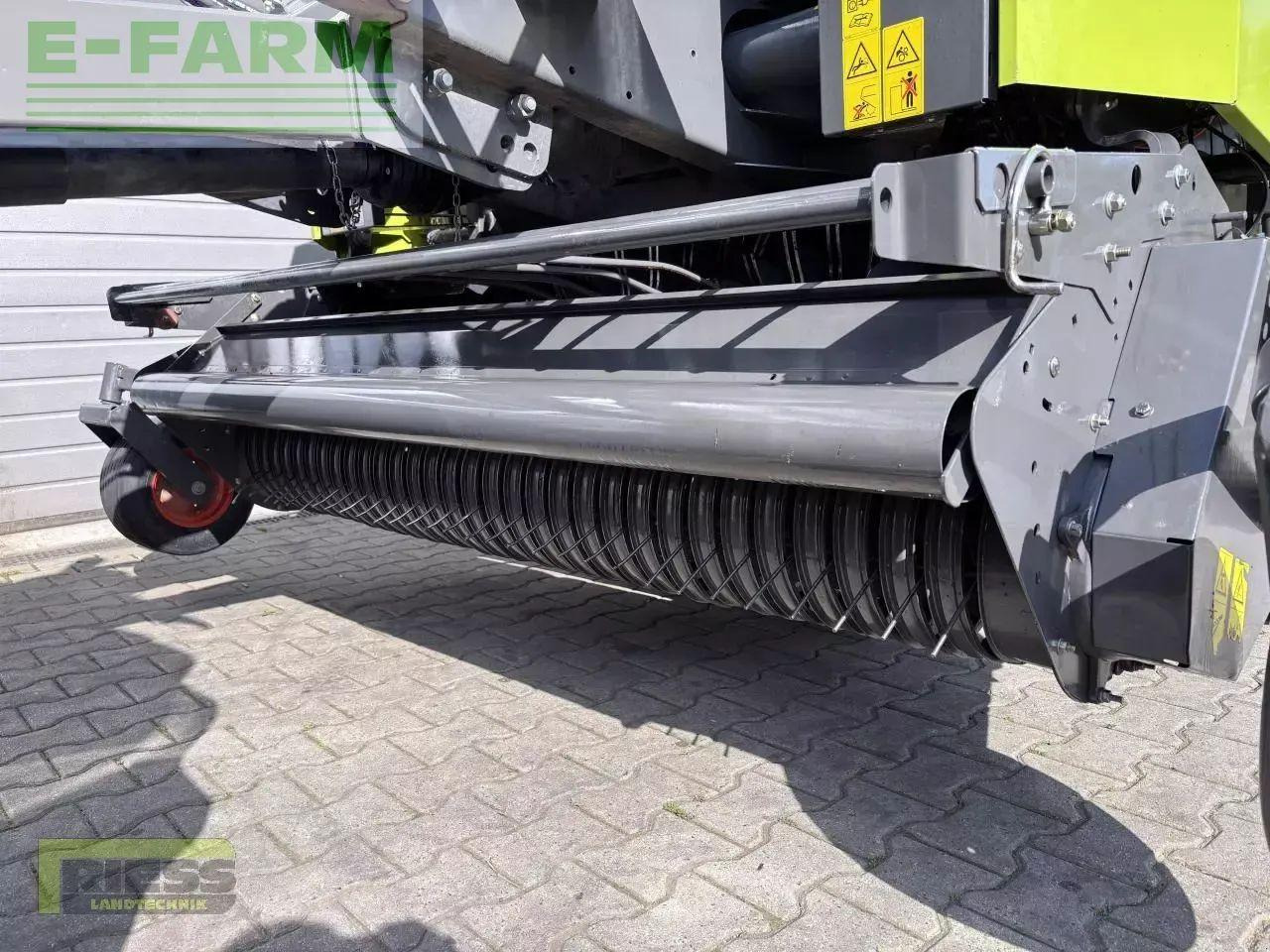 CLAAS rollant 355 roto cut - Presse à balles cubiques: photos 4 CLAAS rollant 355 roto cut - Presse à balles cubiques: photos 4