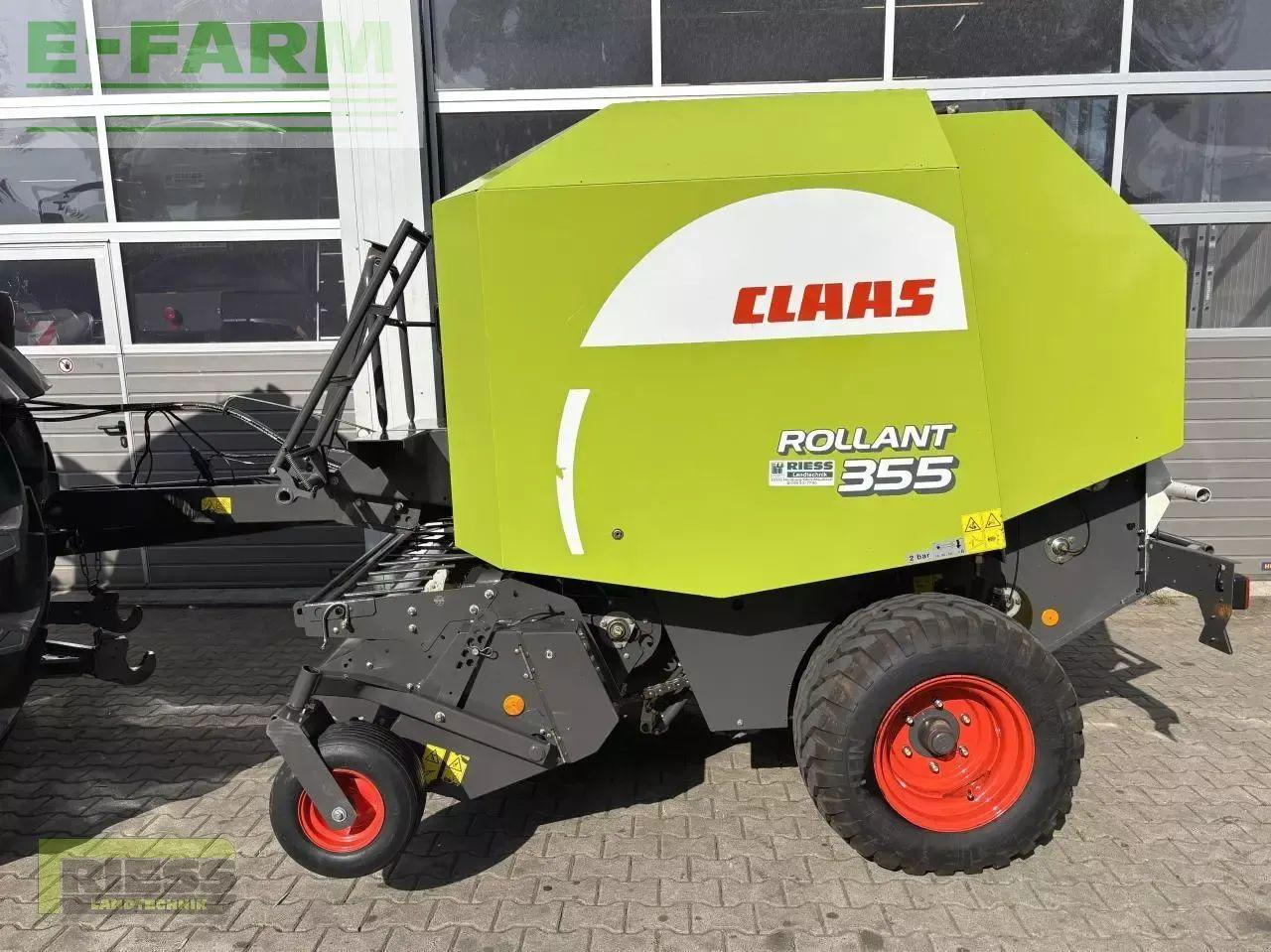 CLAAS rollant 355 roto cut - Presse à balles cubiques: photos 1 CLAAS rollant 355 roto cut - Presse à balles cubiques: photos 1