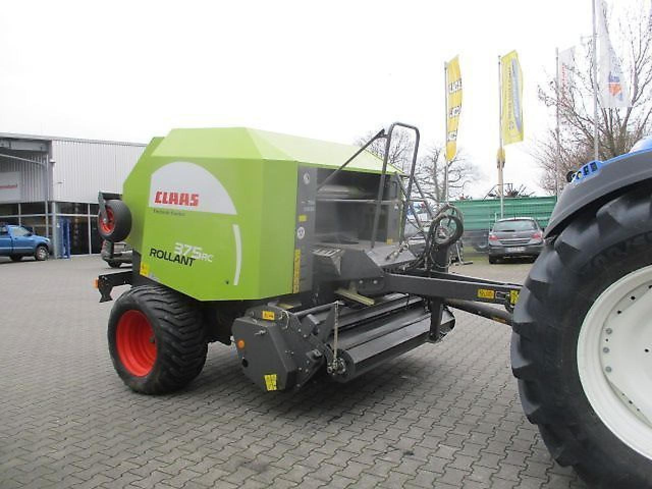CLAAS rollant 375 rc - Presse à balles cubiques: photos 2 CLAAS rollant 375 rc - Presse à balles cubiques: photos 2