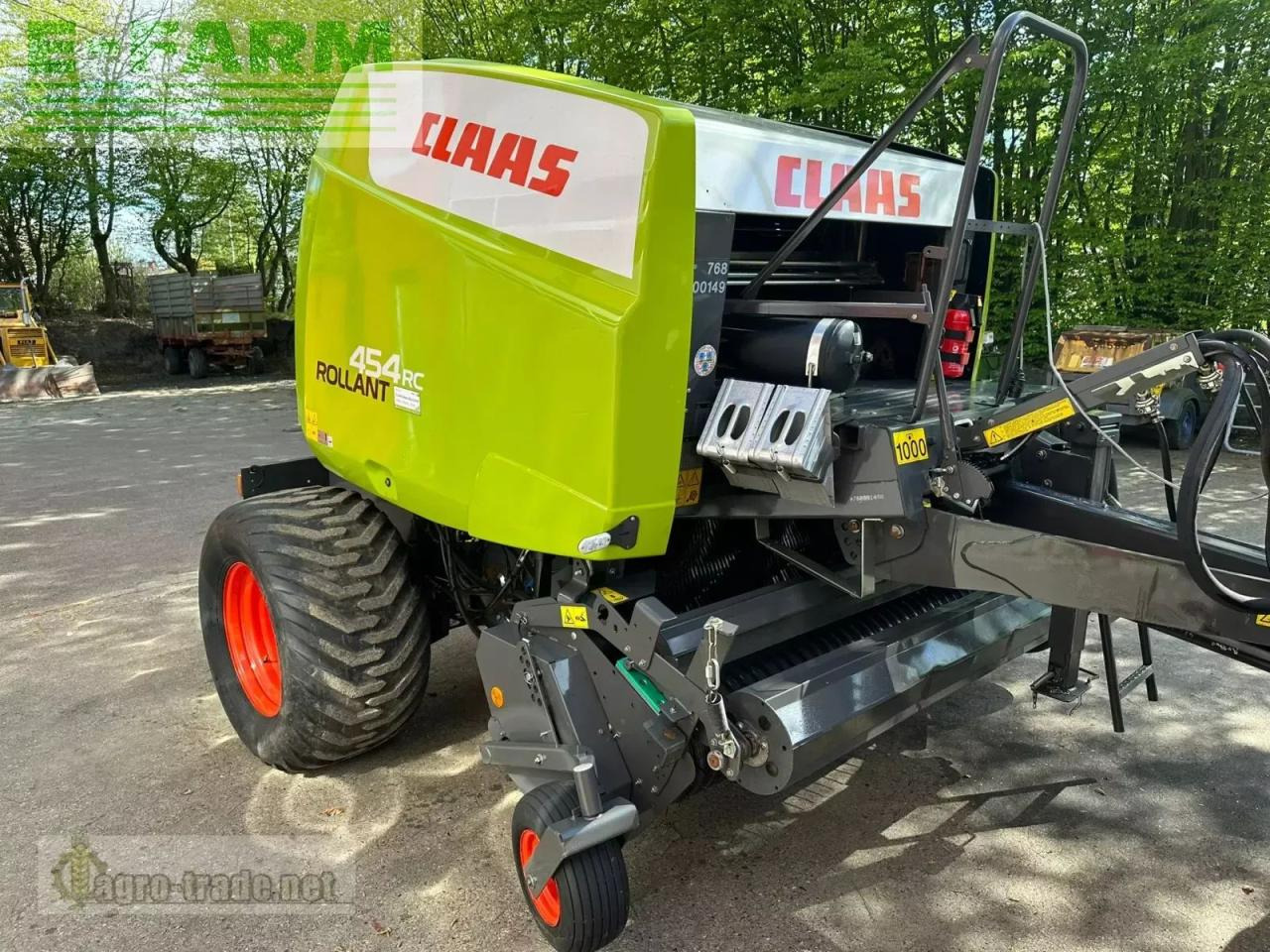 CLAAS rollant 454 rc - Presse à balles cubiques: photos 1 CLAAS rollant 454 rc - Presse à balles cubiques: photos 1