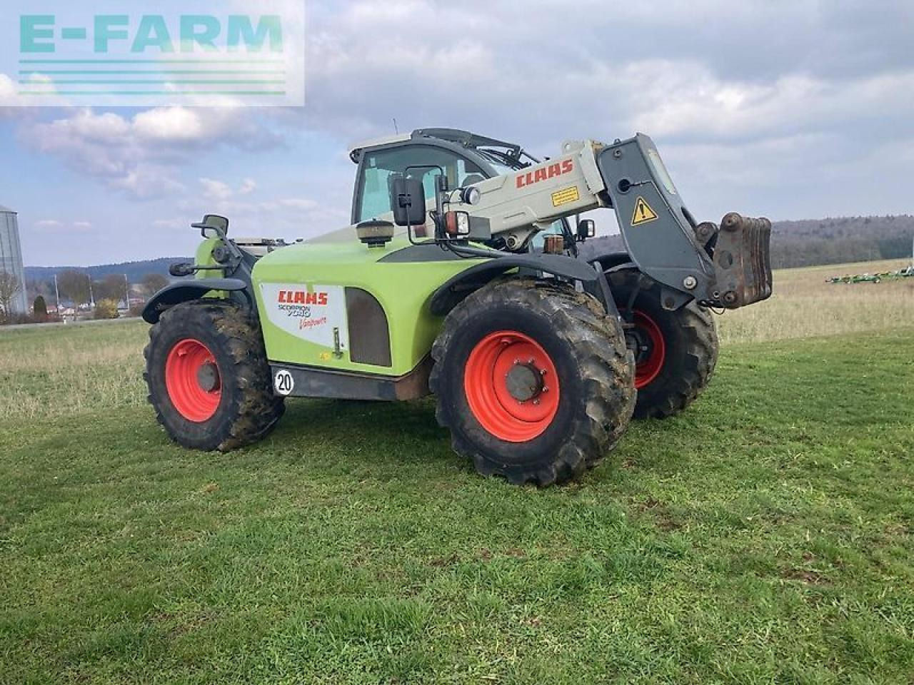 CLAAS scorpion 7040 - Chariot télescopique: photos 1 CLAAS scorpion 7040 - Chariot télescopique: photos 1