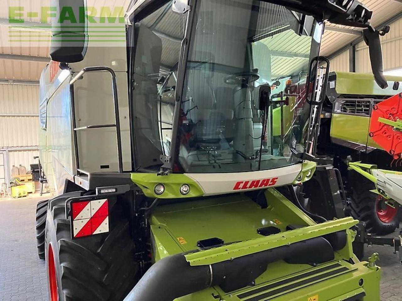 CLAAS trion 730 - Moissonneuse-batteuse: photos 2 CLAAS trion 730 - Moissonneuse-batteuse: photos 2