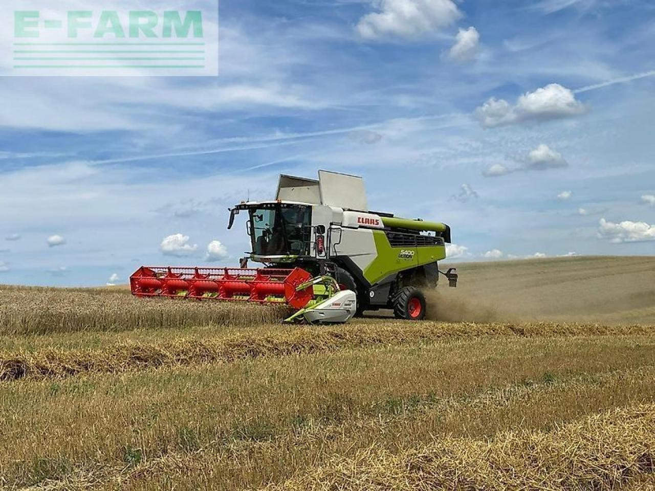 CLAAS trion 730 - Moissonneuse-batteuse: photos 1 CLAAS trion 730 - Moissonneuse-batteuse: photos 1