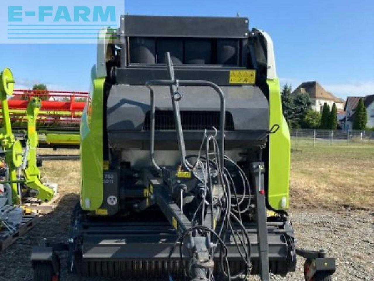 CLAAS variant 480 rc pro - Presse à balles cubiques: photos 5 CLAAS variant 480 rc pro - Presse à balles cubiques: photos 5
