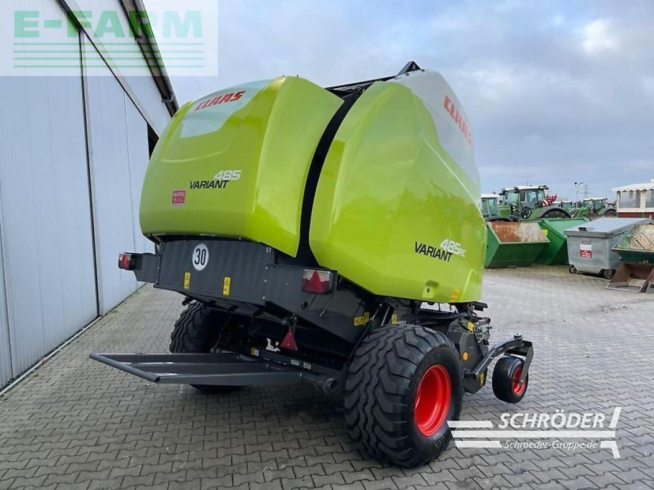 CLAAS variant 485 rc - Presse à balles cubiques: photos 3 CLAAS variant 485 rc - Presse à balles cubiques: photos 3