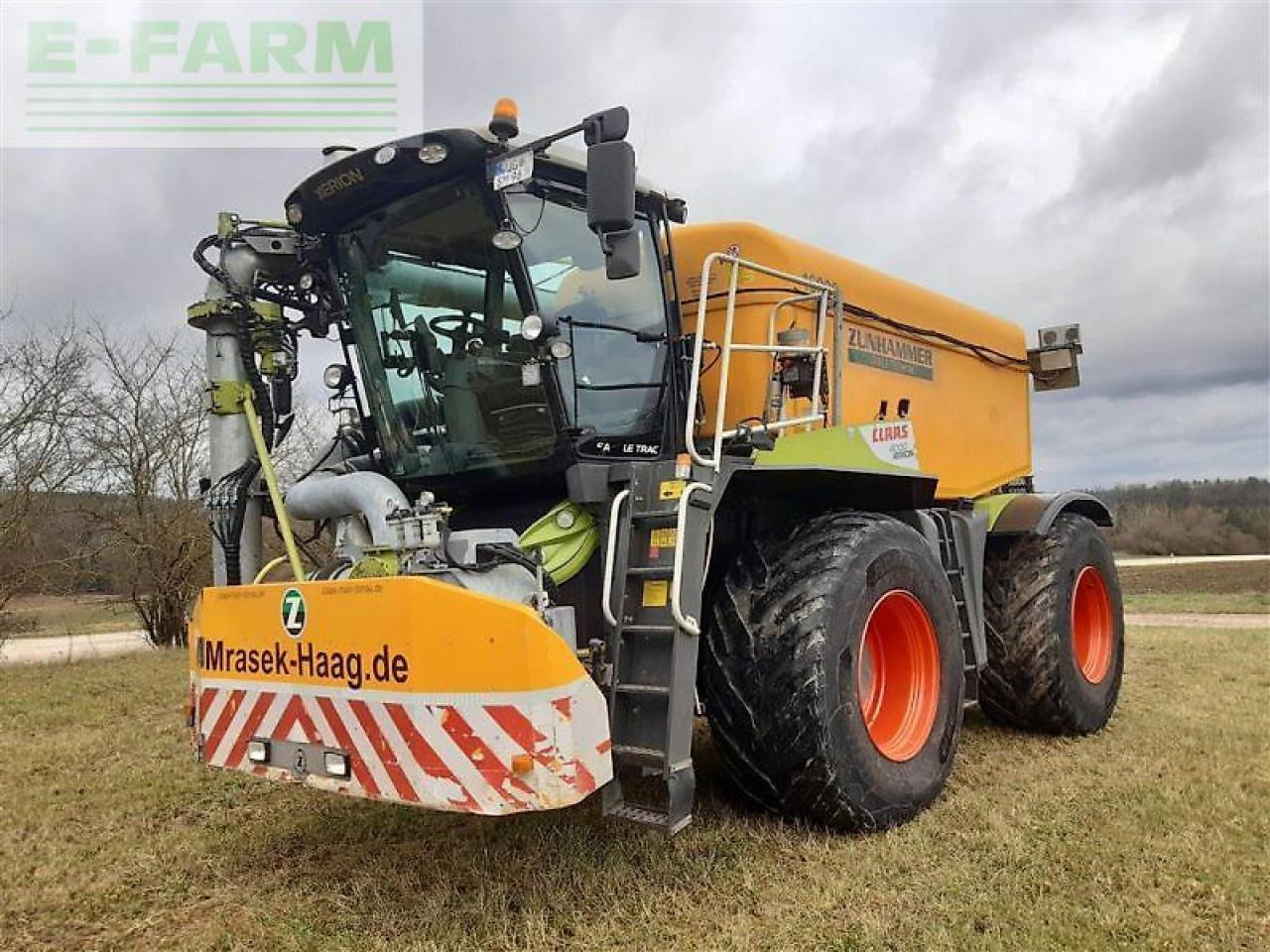 CLAAS xerion 4000 saddle trac SADDLE TRAC - Pulvé automoteur: photos 1 CLAAS xerion 4000 saddle trac SADDLE TRAC - Pulvé automoteur: photos 1
