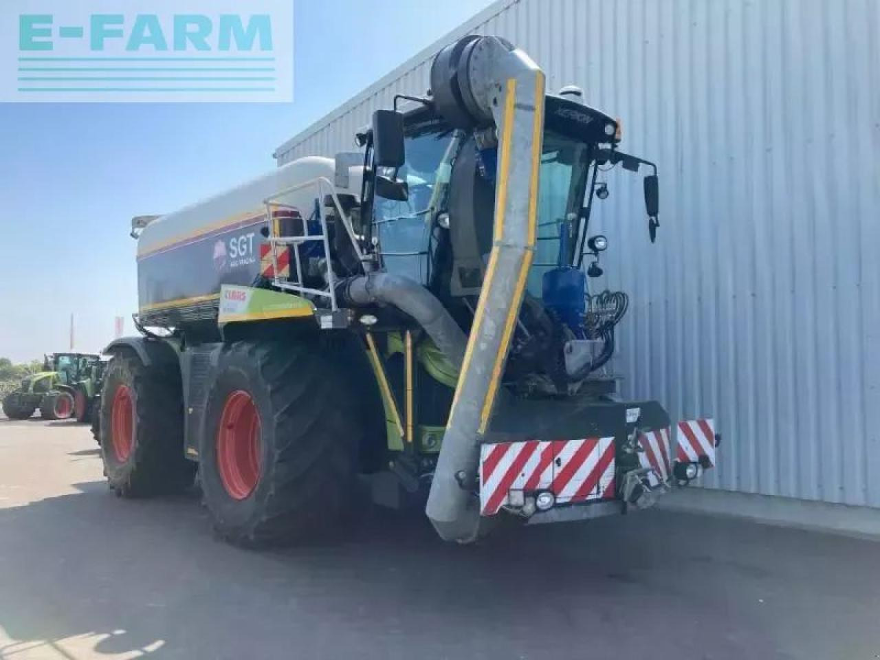 CLAAS xerion 4000 saddle trac SADDLE TRAC - Tracteur agricole: photos 3 CLAAS xerion 4000 saddle trac SADDLE TRAC - Tracteur agricole: photos 3