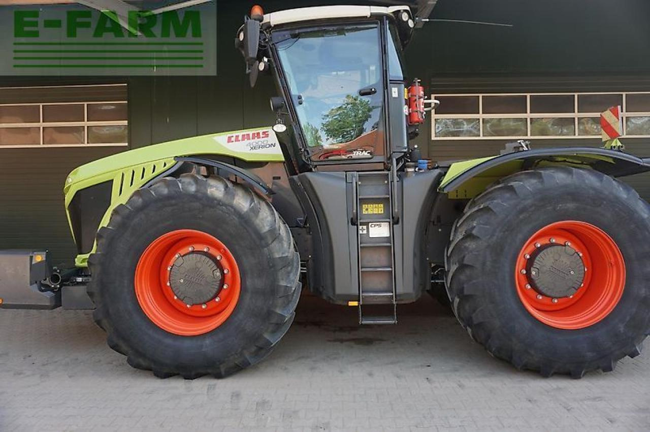 CLAAS xerion 4000 trac TRAC - Tracteur agricole: photos 5 CLAAS xerion 4000 trac TRAC - Tracteur agricole: photos 5