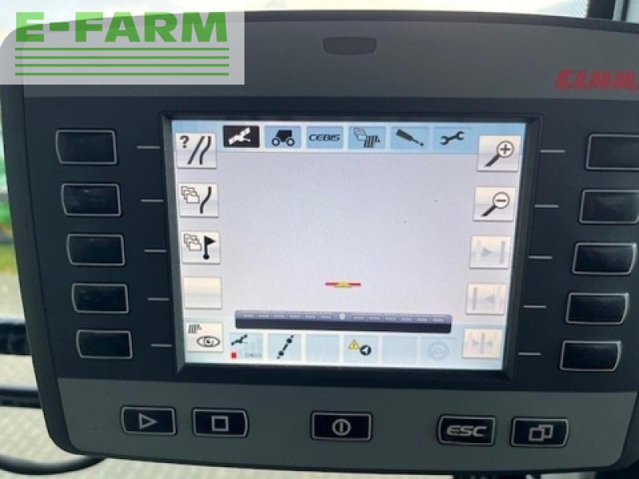 CLAAS xerion 4000 trac vc TRAC VC - Tracteur agricole: photos 4 CLAAS xerion 4000 trac vc TRAC VC - Tracteur agricole: photos 4