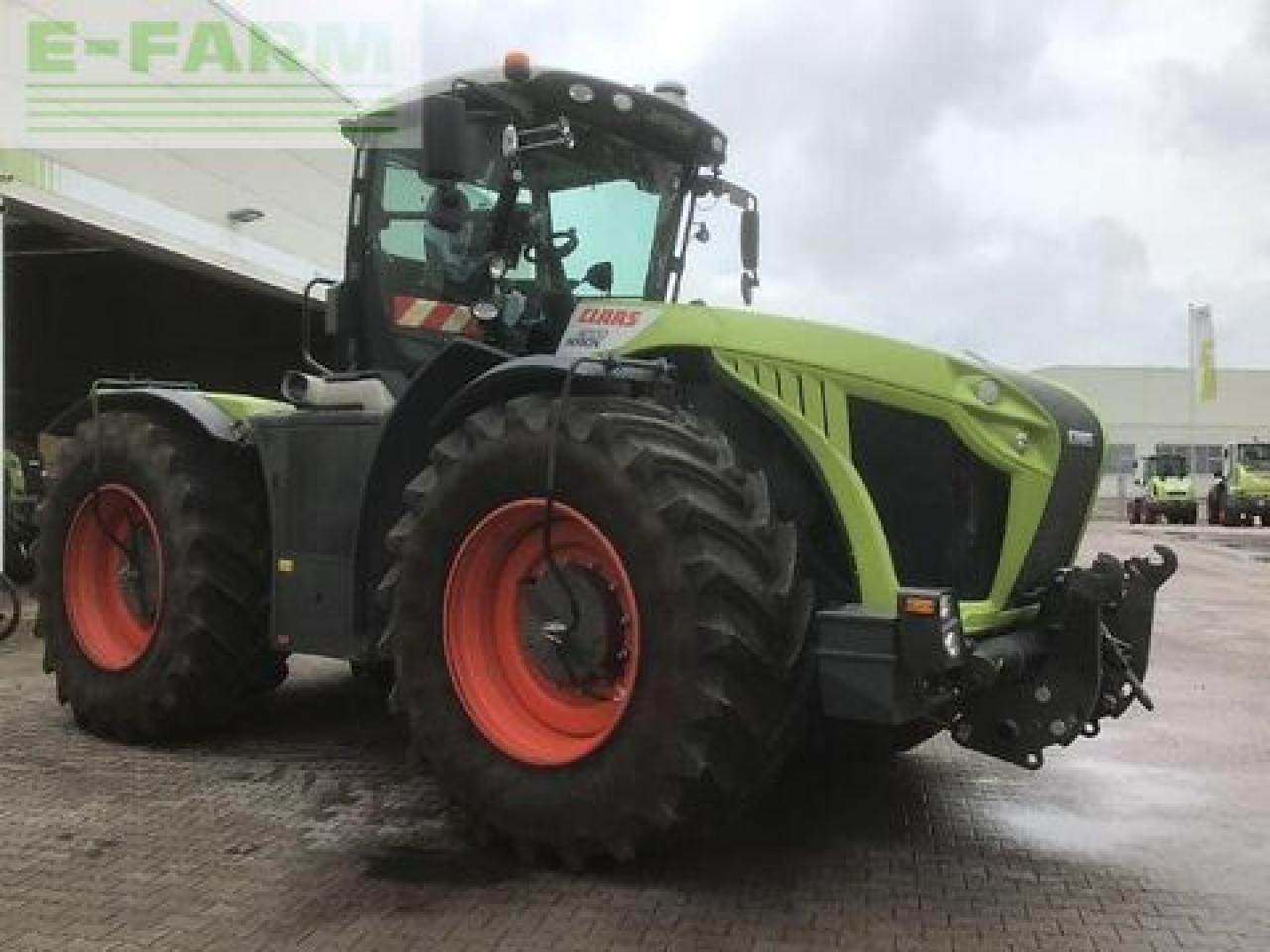 CLAAS xerion 4200 trac vc TRAC VC - Tracteur agricole: photos 2 CLAAS xerion 4200 trac vc TRAC VC - Tracteur agricole: photos 2
