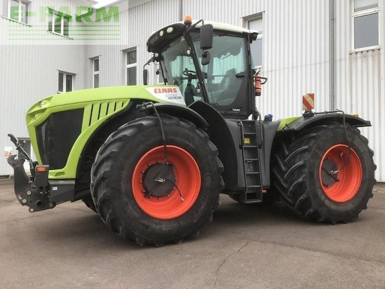 CLAAS xerion 5000 trac - Tracteur agricole: photos 1 CLAAS xerion 5000 trac - Tracteur agricole: photos 1