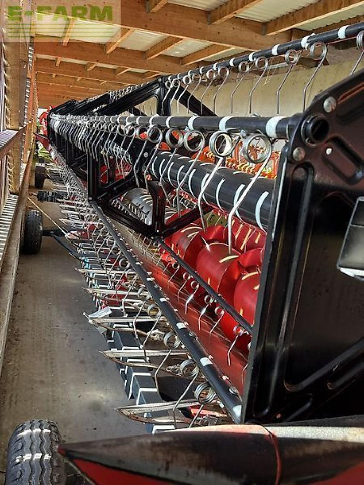 Moissonneuse-batteuse Case-IH axial-flow 6140: photos 7 Moissonneuse-batteuse Case-IH axial-flow 6140: photos 7