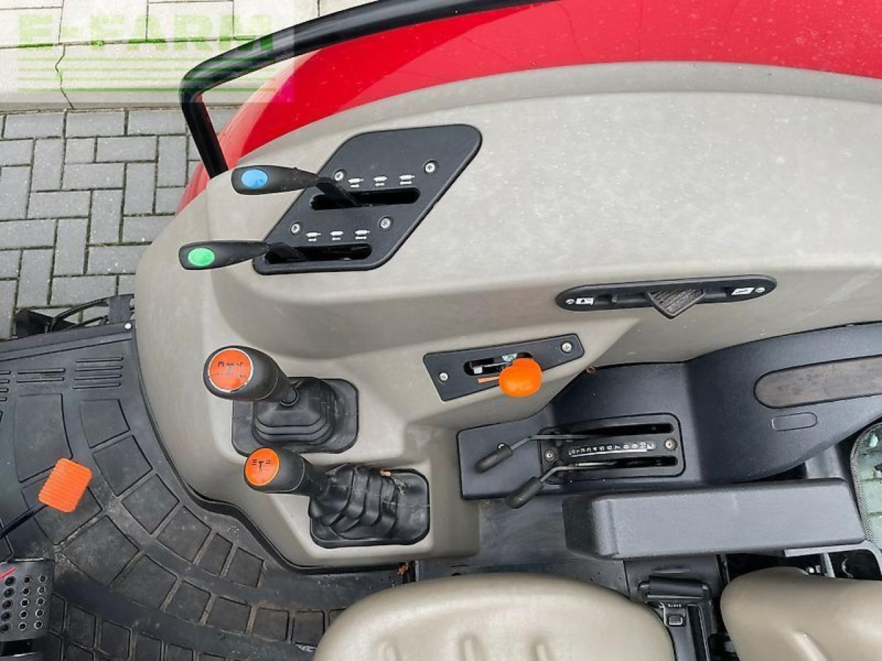 Case-IH farmall 75a rops - 2024 - 250uur - Tracteur agricole: photos 3 Case-IH farmall 75a rops - 2024 - 250uur - Tracteur agricole: photos 3