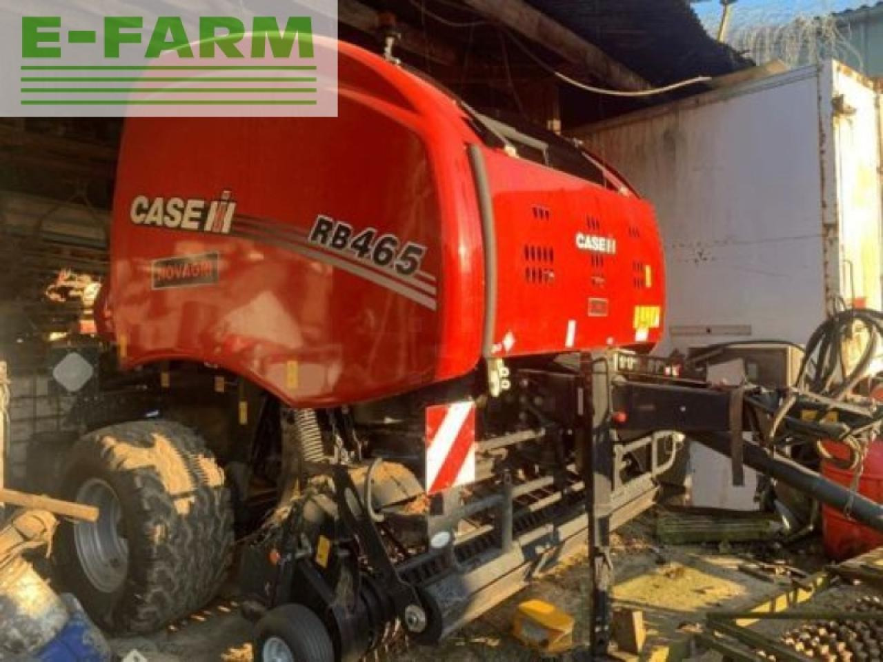 Case-IH rbx 465 - Presse à balles cubiques: photos 3 Case-IH rbx 465 - Presse à balles cubiques: photos 3