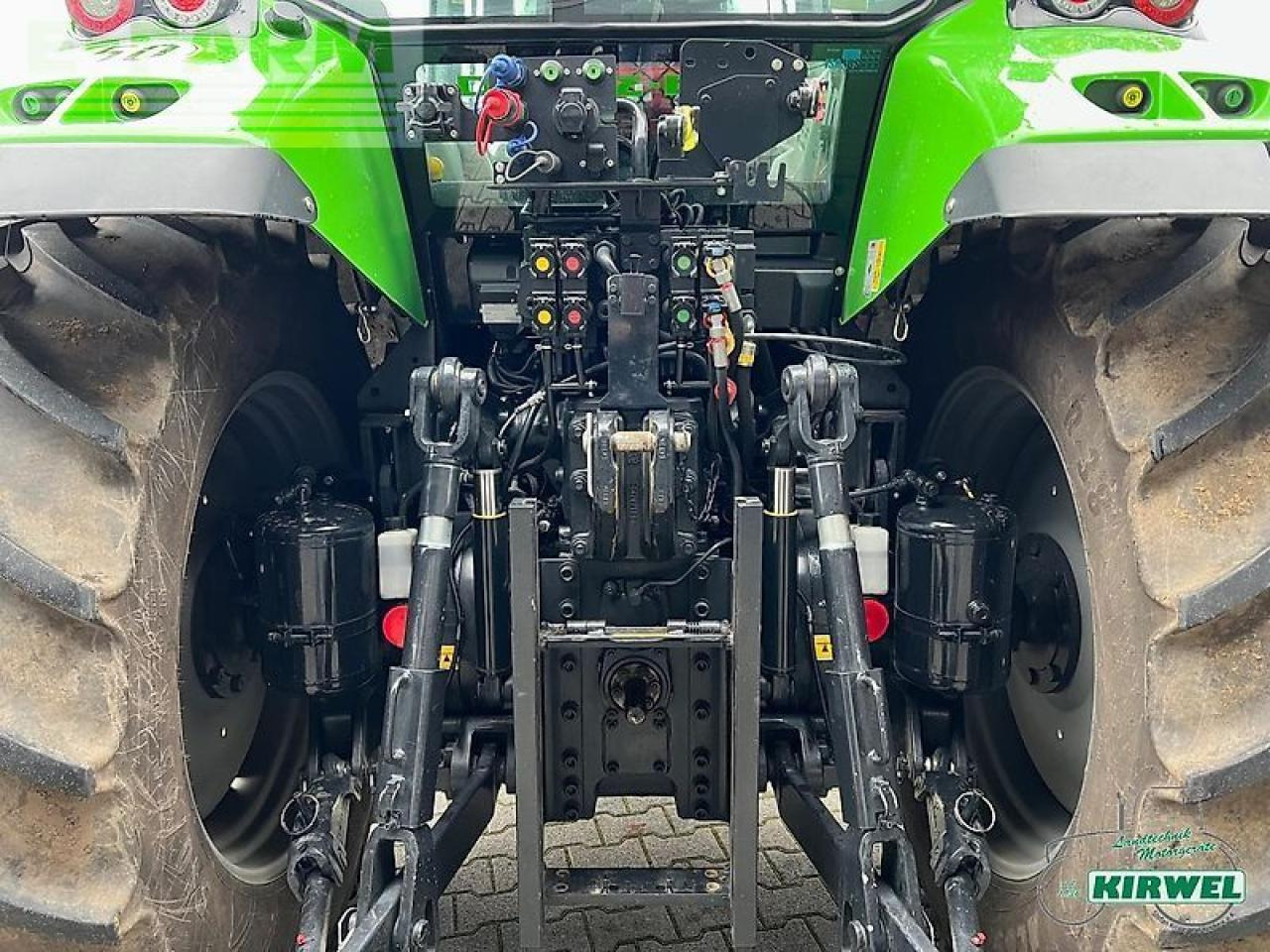 Tracteur agricole Deutz-Fahr 6130: photos 10