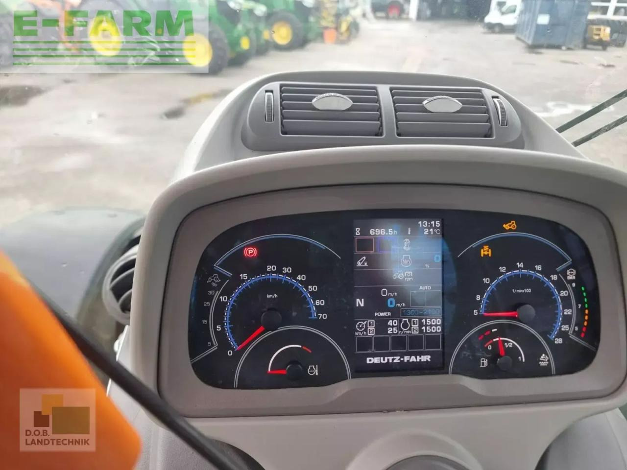 Tracteur agricole Deutz-Fahr 6180 agrotron ttv: photos 22 Tracteur agricole Deutz-Fahr 6180 agrotron ttv: photos 22