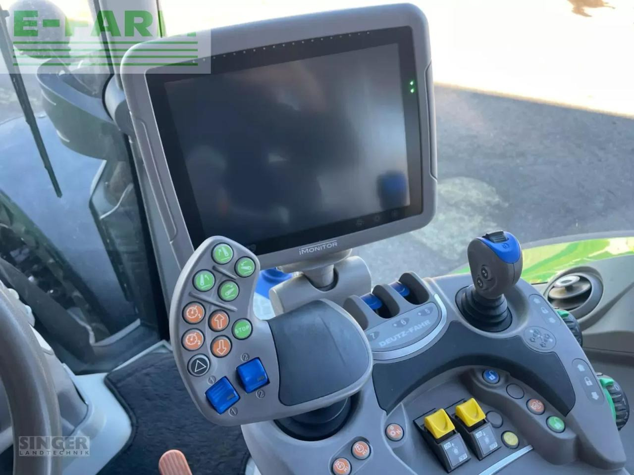 Tracteur agricole Deutz-Fahr 6215 ttv agrotron *neuer motor* TTV: photos 13 Tracteur agricole Deutz-Fahr 6215 ttv agrotron *neuer motor* TTV: photos 13