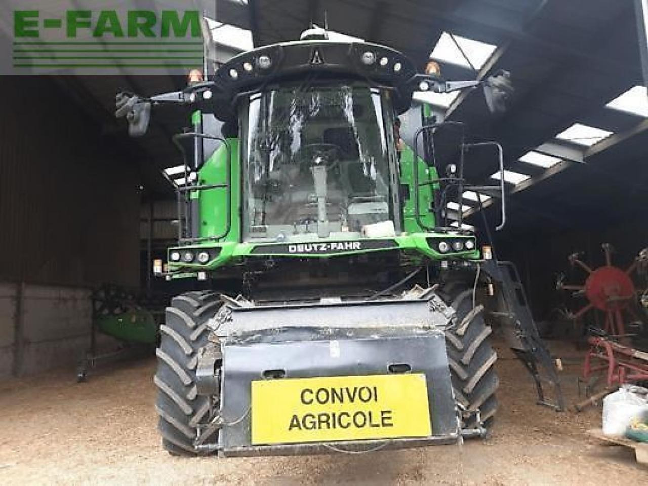 Deutz-Fahr c9306ts - Moissonneuse-batteuse: photos 4 Deutz-Fahr c9306ts - Moissonneuse-batteuse: photos 4