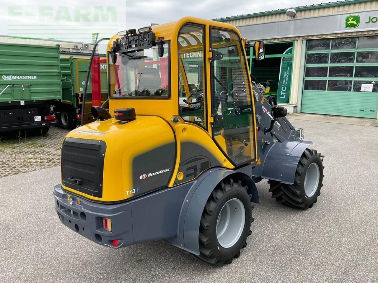 Eurotrac t 13-cf - Mini pelle: photos 3 Eurotrac t 13-cf - Mini pelle: photos 3