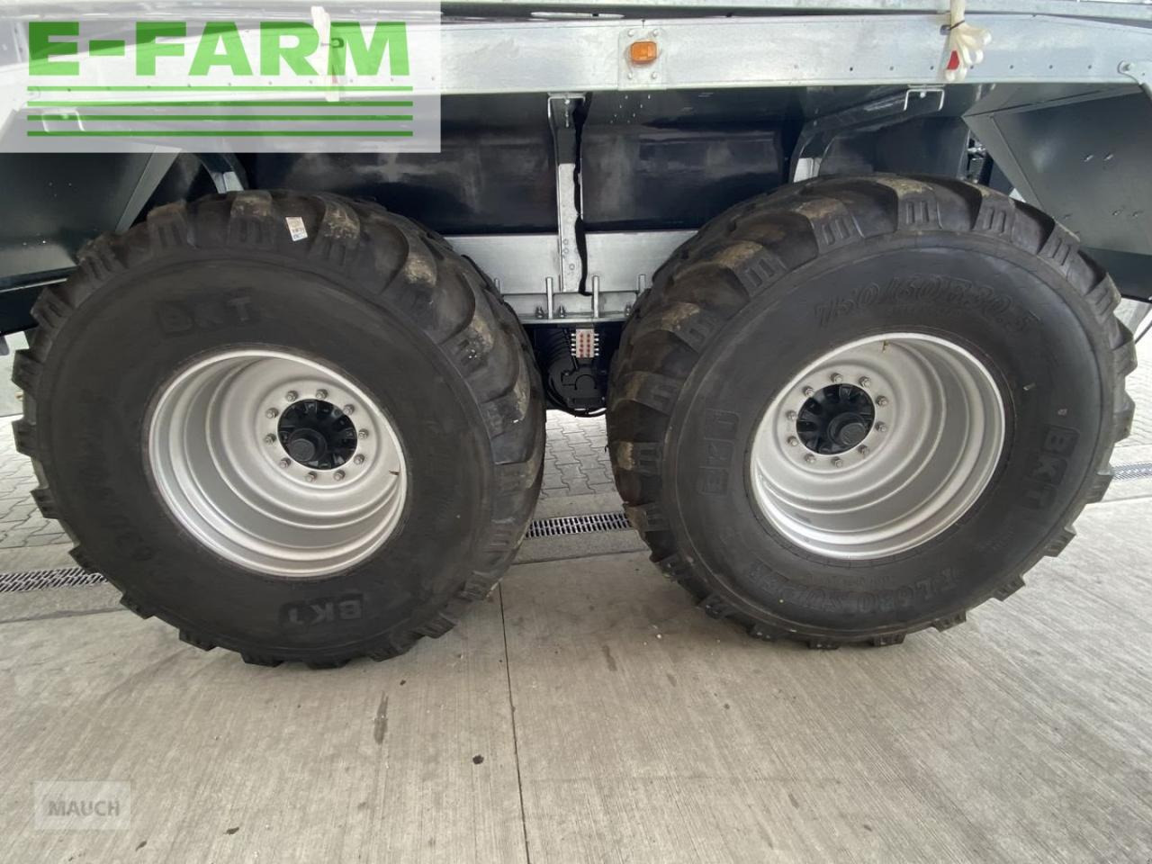 Farmtech polycis 1400 + schleppschuhverteiler condor 15.0 - Tonne à lisier: photos 5 Farmtech polycis 1400 + schleppschuhverteiler condor 15.0 - Tonne à lisier: photos 5