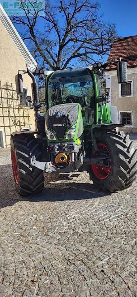 Fendt 516 vario profi fendtone Profi - Tracteur agricole: photos 4 Fendt 516 vario profi fendtone Profi - Tracteur agricole: photos 4