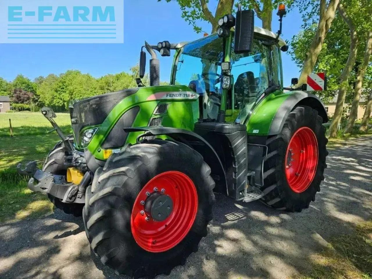 Fendt 718 s4 profi plus 3400h ( 720 722 724 ) - Tracteur agricole: photos 2 Fendt 718 s4 profi plus 3400h ( 720 722 724 ) - Tracteur agricole: photos 2