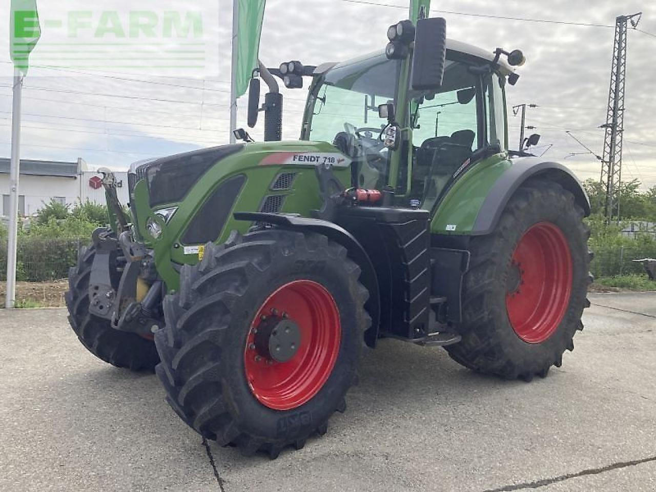 Tracteur agricole Fendt 718 vario s4 profi plus ProfiPlus: photos 21