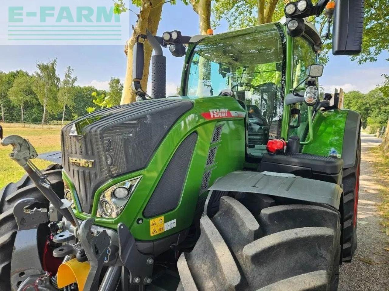 Fendt 724 gen6 profi plus ( 718 720 722 ) 2700h - Tracteur agricole: photos 3 Fendt 724 gen6 profi plus ( 718 720 722 ) 2700h - Tracteur agricole: photos 3