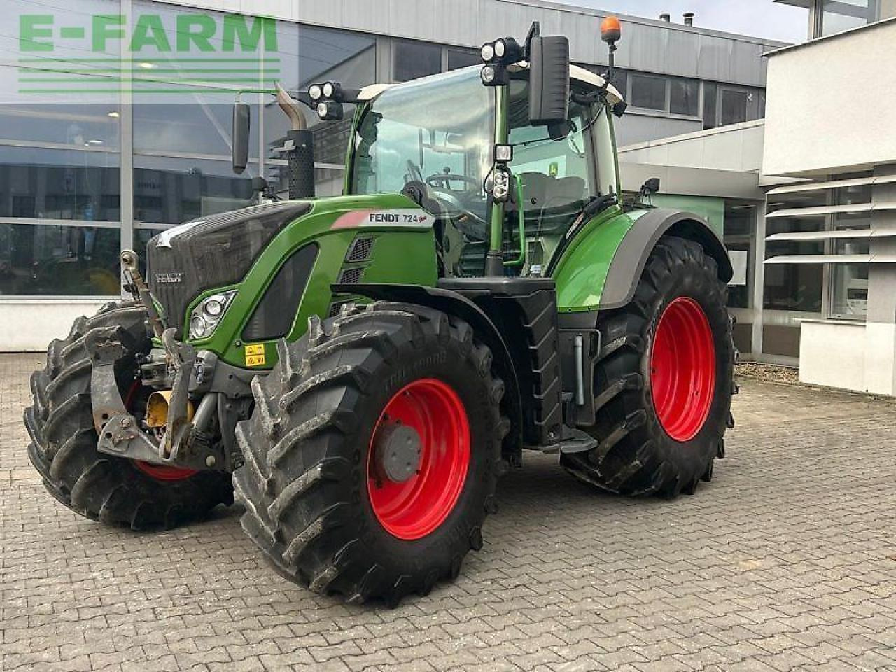 Fendt 724 vario profiplus trimble rtk lenksystem ProfiPlus - Tracteur agricole: photos 1 Fendt 724 vario profiplus trimble rtk lenksystem ProfiPlus - Tracteur agricole: photos 1