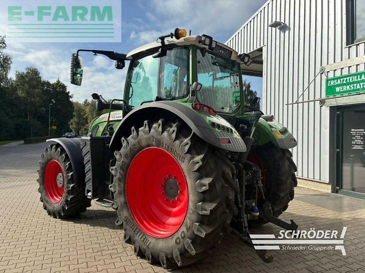 Fendt 724 vario s4 profi plus ProfiPlus - Tracteur agricole: photos 4 Fendt 724 vario s4 profi plus ProfiPlus - Tracteur agricole: photos 4