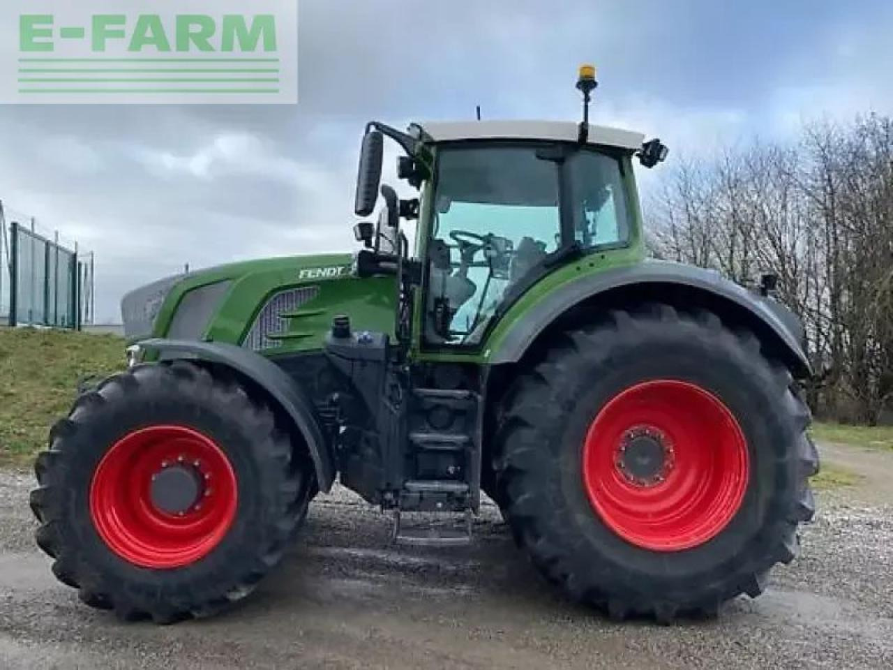 Fendt 824 profi plus - Tracteur agricole: photos 4 Fendt 824 profi plus - Tracteur agricole: photos 4