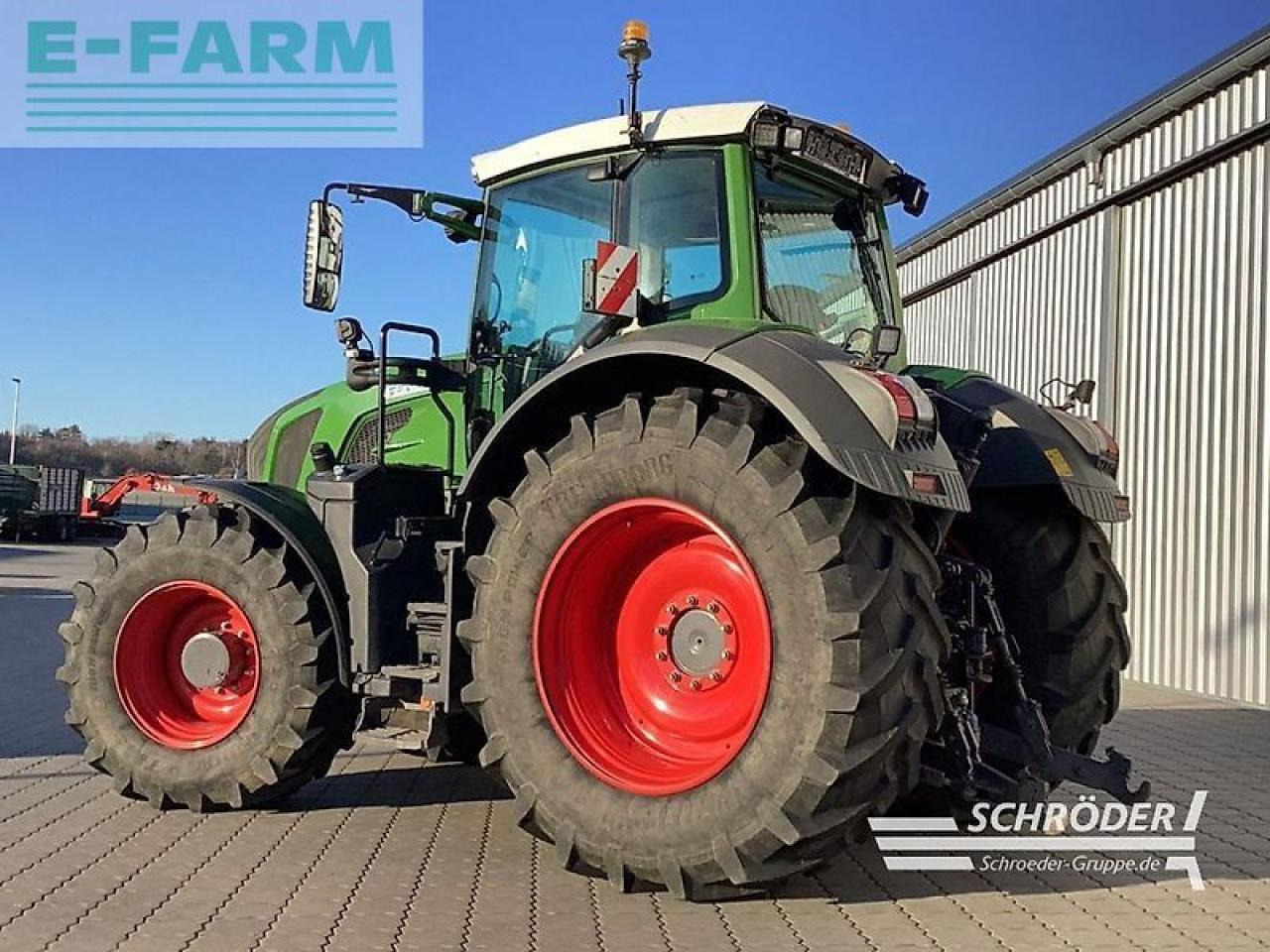 Fendt 824 vario s4 profi plus ProfiPlus - Tracteur agricole: photos 5 Fendt 824 vario s4 profi plus ProfiPlus - Tracteur agricole: photos 5