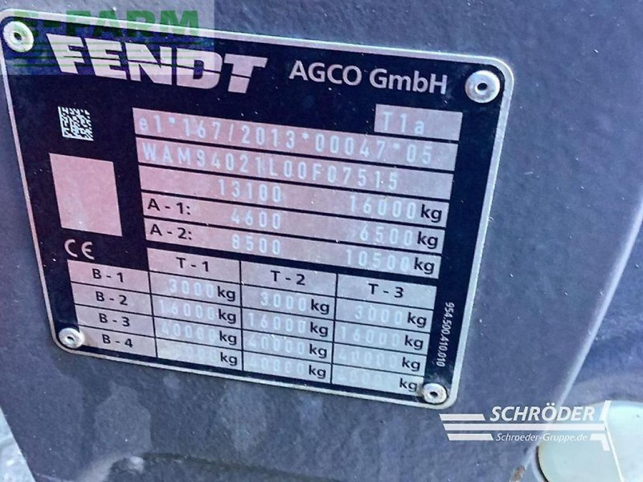 Tracteur agricole Fendt 824 vario s4 profi plus ProfiPlus: photos 9 Tracteur agricole Fendt 824 vario s4 profi plus ProfiPlus: photos 9