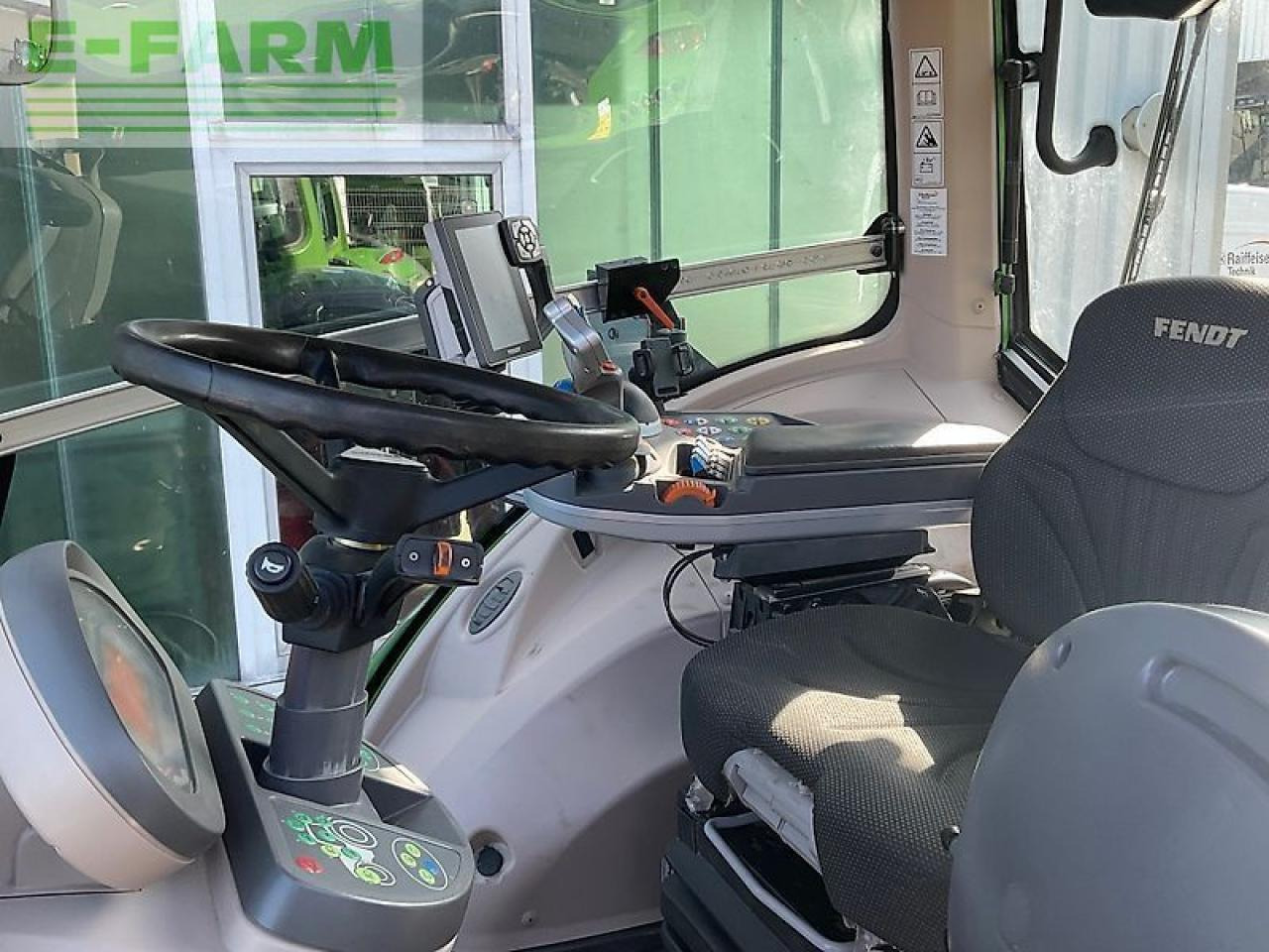Fendt 828 s4 - Tracteur agricole: photos 5 Fendt 828 s4 - Tracteur agricole: photos 5